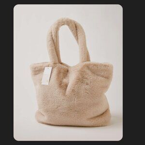 NWT Mersea Faux Fur Large Tote Oatmeal / Cream Travel Weekender